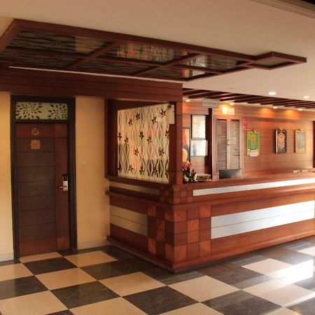 Hotel Venkadaramana Tower - Friendliness & Cleanliness Room Kumbakonam Exterior photo
