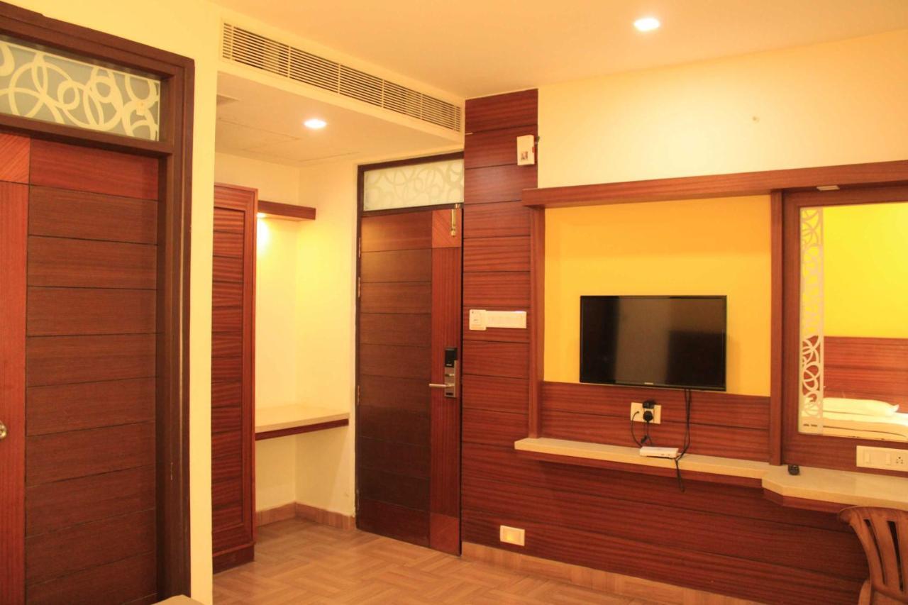 Hotel Venkadaramana Tower - Friendliness & Cleanliness Room Kumbakonam Exterior photo